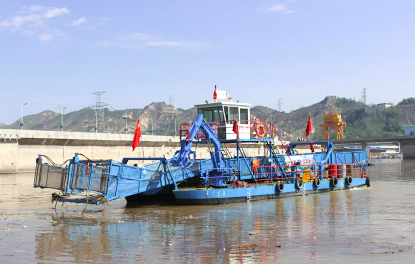垃圾打捞船