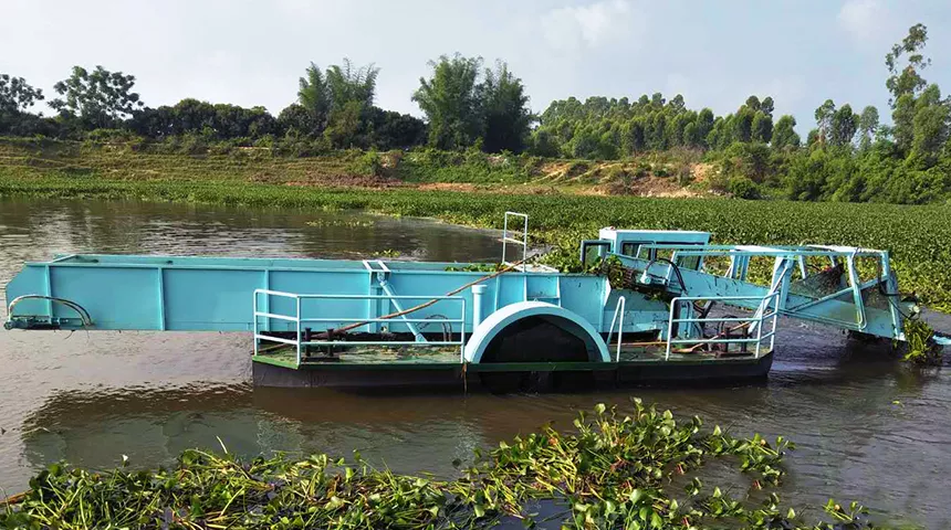 水葫芦打捞船